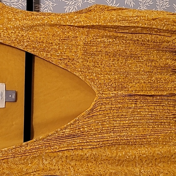 Old Navy Mustard Print V- Neck Sundress - Medium - Picture 4 of 8